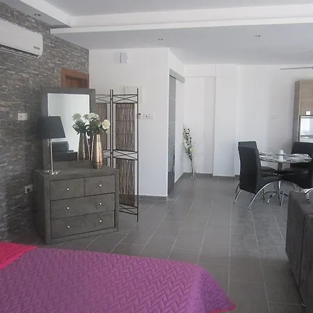 Marina 211 Apartamento Larnaca
