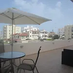 Marina 211 *