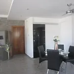 Marina 211